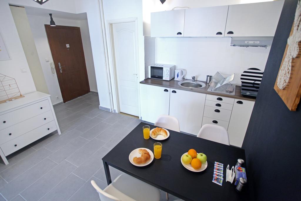 d.FIVE Inspire Apartment Budapest Extérieur photo