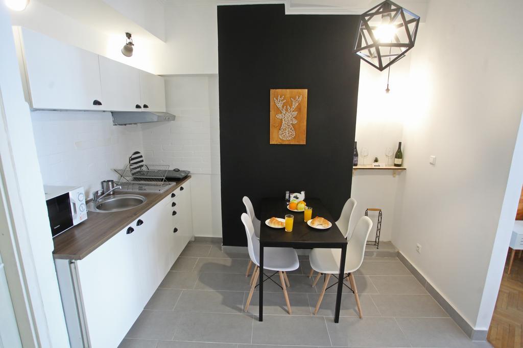 d.FIVE Inspire Apartment Budapest Extérieur photo